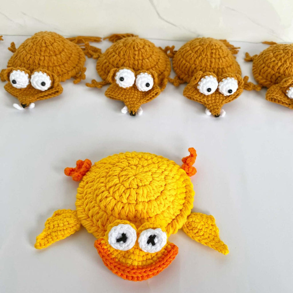 Handmade Crochet Animal Coasters Turtle Squirrel Heat Insulating Pad Creative Desk Coaster Home Decor